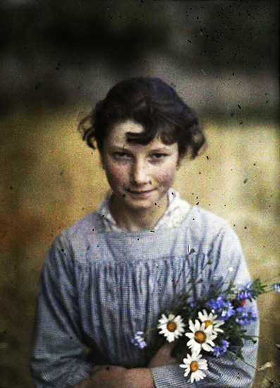 _Gustave-Gain-girl-with-wildflowers-1910