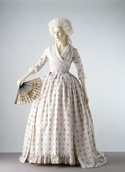 England-1780-block-printed-cotton-gown